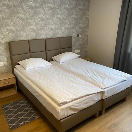 Gracja Bed & Breakfast Varşova Dış mekan fotoğraf